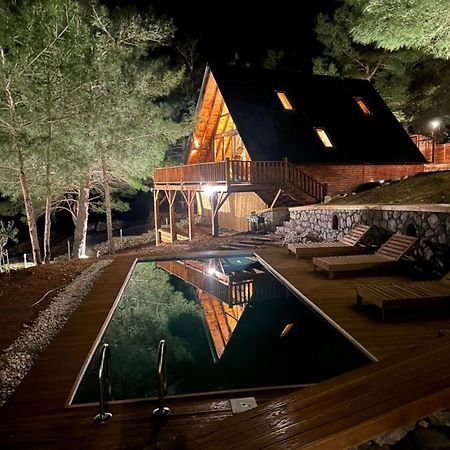 Panurlawoodenhouse Oezel Havuz& Sauna Mavi Exterior foto