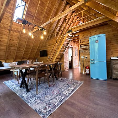 Panurlawoodenhouse Oezel Havuz& Sauna Mavi Exterior foto