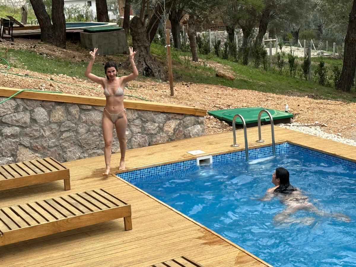 Panurlawoodenhouse Oezel Havuz& Sauna Mavi Exterior foto